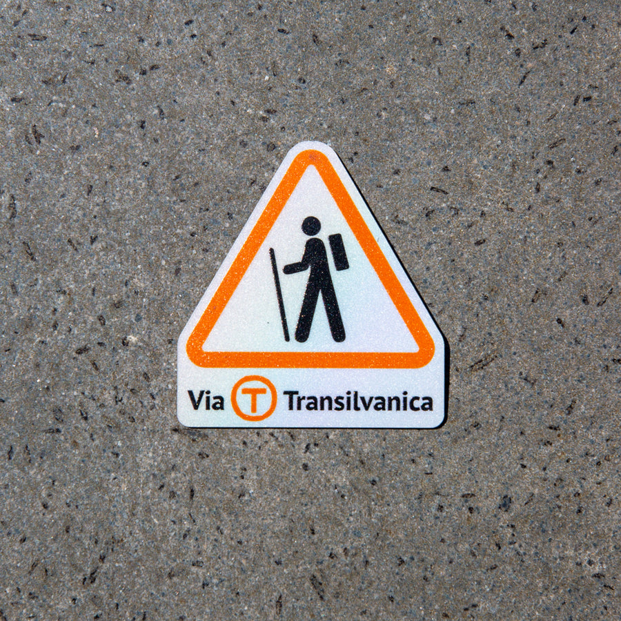 Magnet "Atenție! Drumeți pe Via Transilvanica"